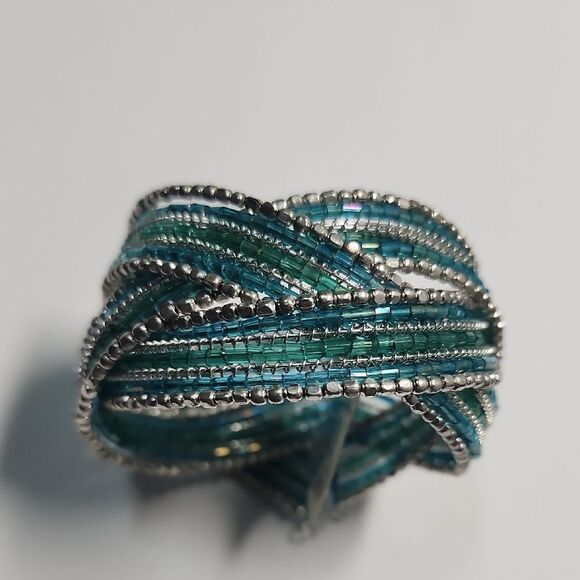 Pier 1 Elegant Silver and Teal Beaded Women's Bracelet - Picture 1 of 3